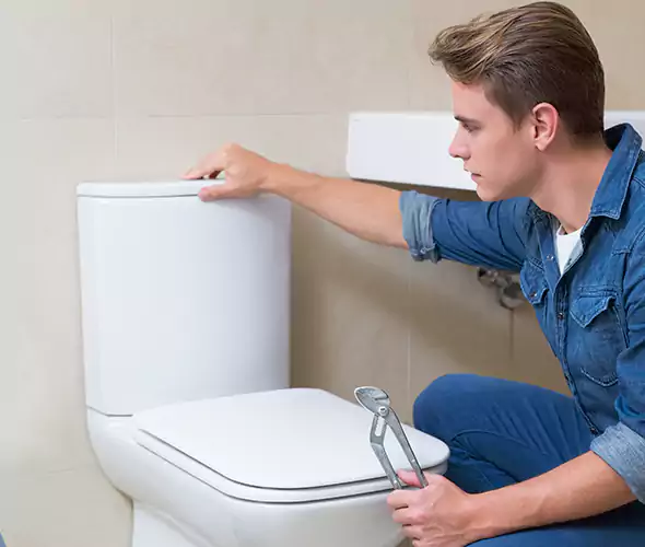 Expert Plumber for Toilet Replacement in Austintown, OH: Schedule Affordable Toilet Replacement Services with Us