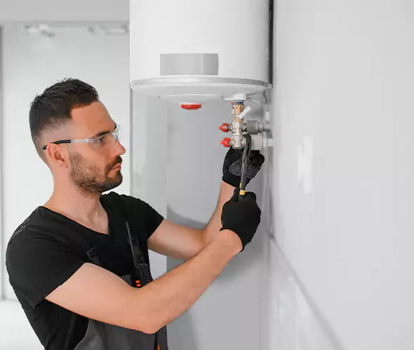 Expert Plumber for Water Heater Expansion Tank Installation in Austintown, OH
