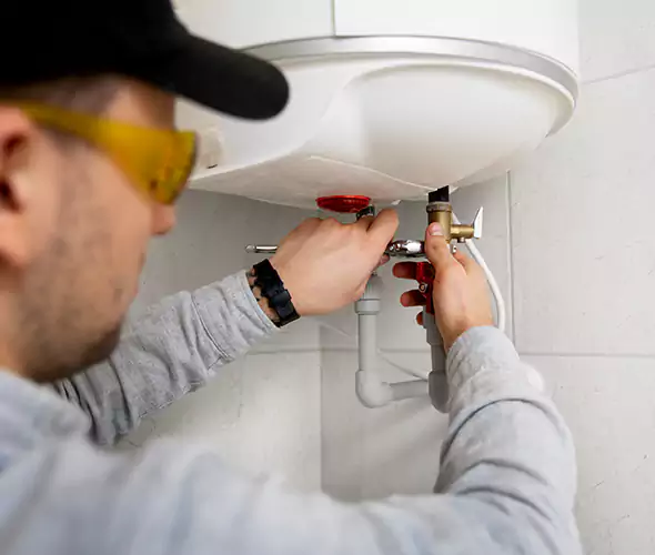 Get Affordable Water Heater Repair Service in Austintown, OH